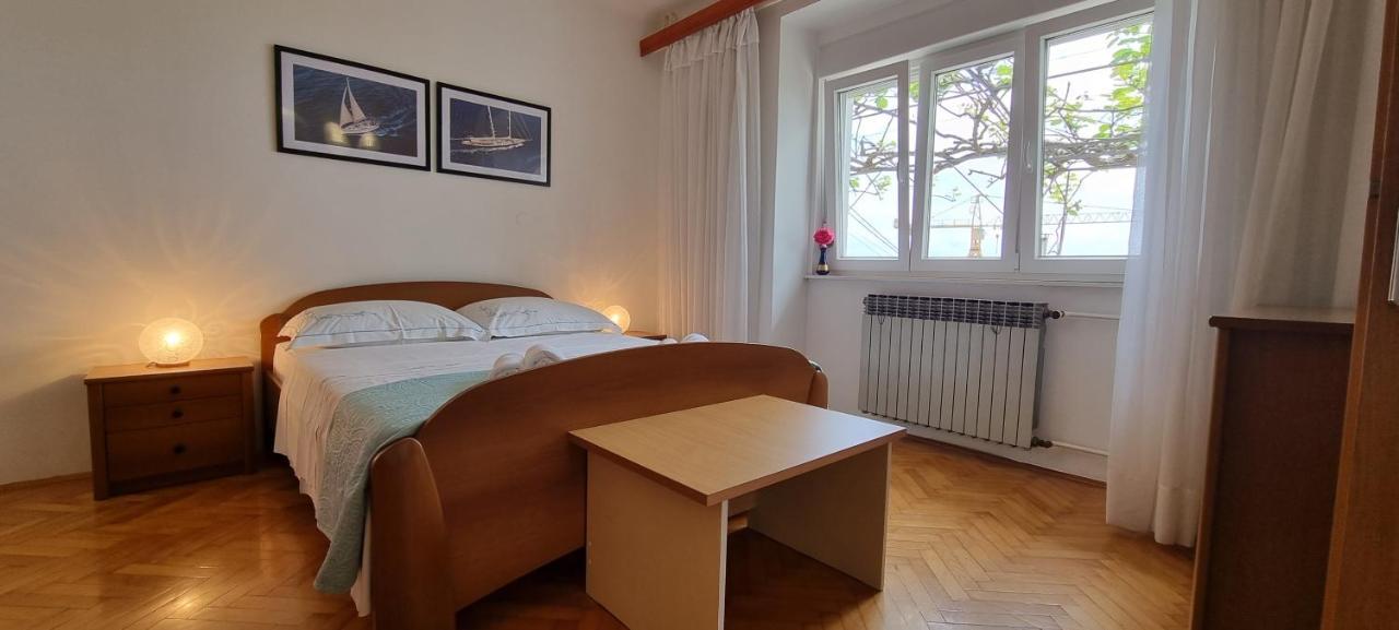 Apartments Anamarija Опатия Экстерьер фото
