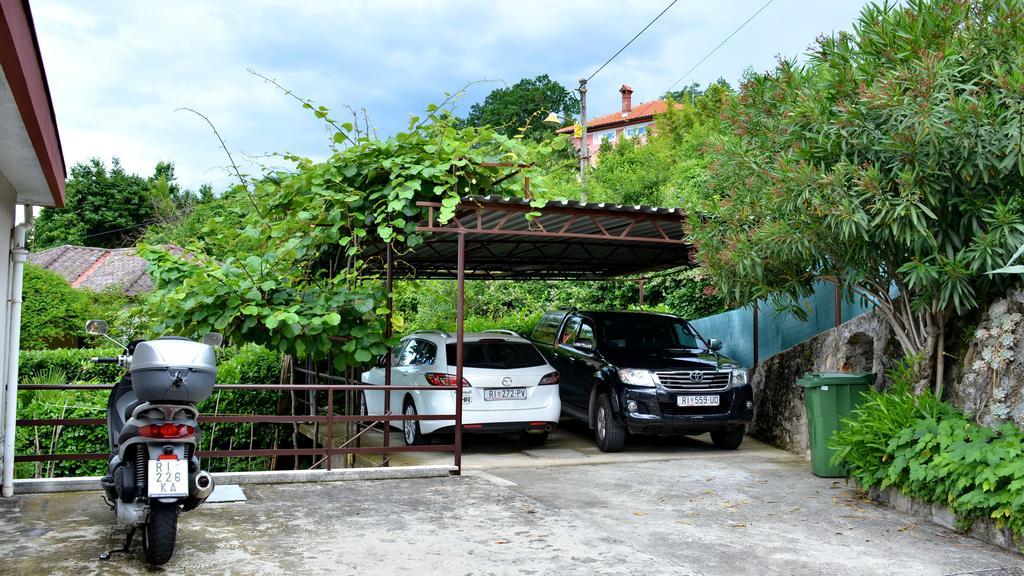 Apartments Anamarija Опатия Экстерьер фото